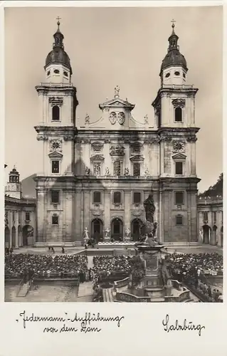 Salzburg, "Jedermann"-Aufführung vor dem Dom ngl F4069