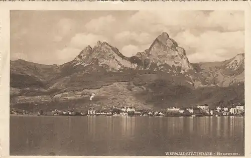 Vierwaldstättersee mit Brunnen ngl F1519