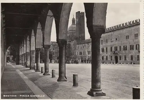 Mantova, Piazza Sordello ngl F1127