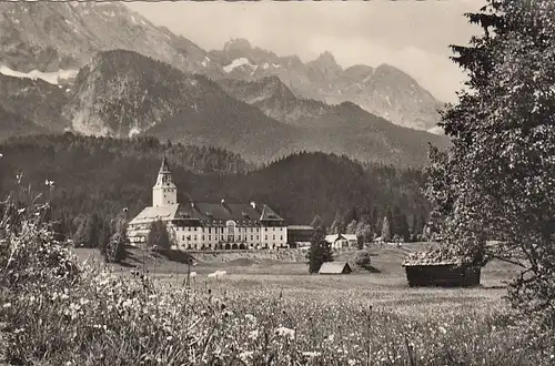 Schloß Elmau mit Dreitorspitze gl1961 E9837