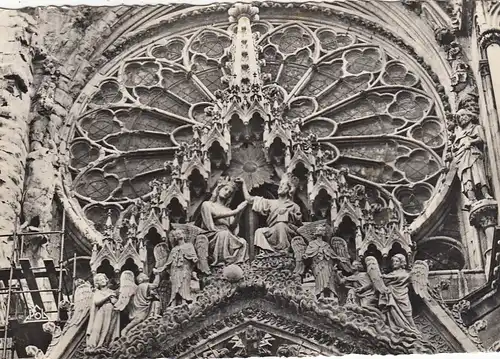 Reims (Marne) La Cathédrale, Le Couronnment de la Vierge gl1956 E9210