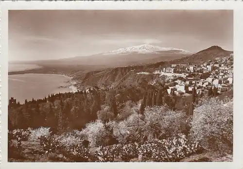 Taormina, Panorama con l'Etna ngl F1722