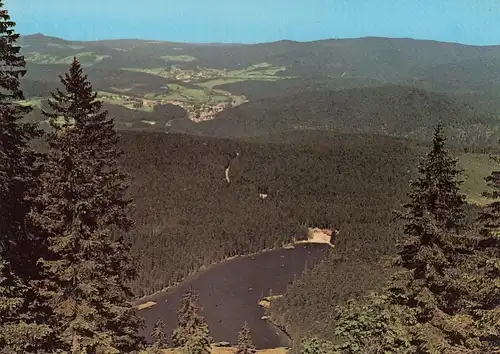 Großer Arbersee mit Blick auf Arberseehaus und Bayer.- u. Böhm.Eisenstein ngl F3684