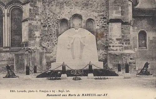 Mareuil-sur-Ay, Monument aux Morts ngl F0439