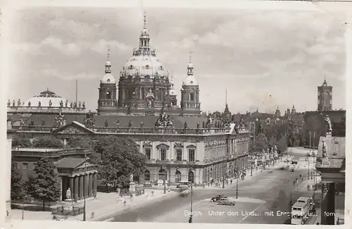 Berlin, Unter den Linden, Ehrenmal, Zeughaus, Dom gl1942? F4851