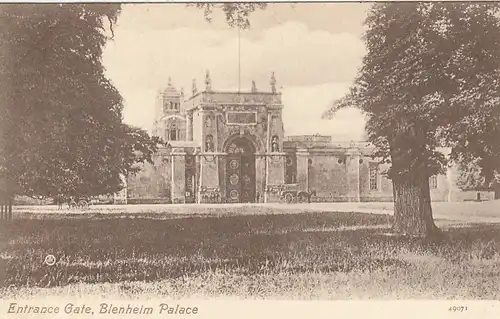 Blenheim Palace, Entrance Gate ngl F9561