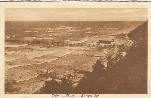 Ostseebad Sellin auf Rügen, bewegte See ngl F9436