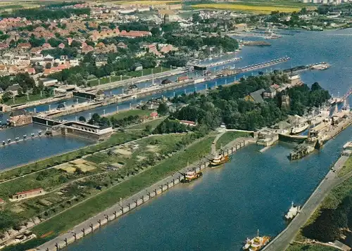 Brunsbüttelkoog am Nord-Ostsee-Kanal, Schleusen ngl F6133