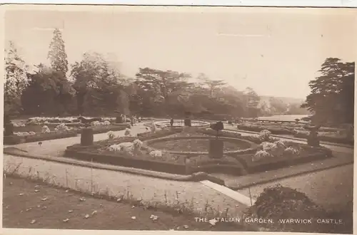 Warwick Castle, The Italian Garden gl1930 F3939
