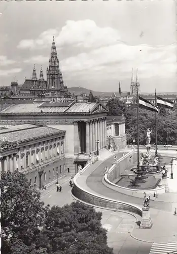 Wien, Parlament mit Rathaus und Votivkirche glum 1930? G0376