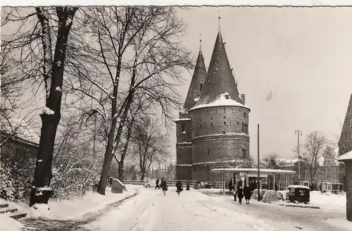 Lübeck, Am Holstentor im Winter gl1956 F7895