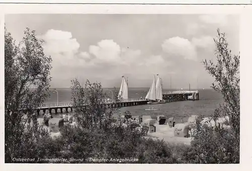 Ostseebad Timmendorfer Strand, Dampfer-Anlegebrücke glum 1950? F7961