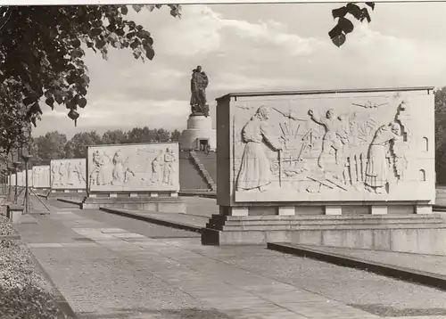 Berlin, Sowjetisches Ehrenmal in Treptow ngl F7021