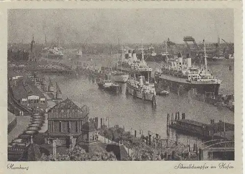 Hamburg, Schnelldampfer im Hafen ngl F5359