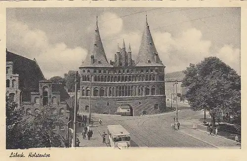 Lübeck, Holstentor ngl F7857