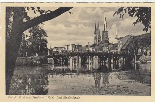 Lübeck, Dankwartsbrücke mit Petri- unnd Marienkirche ngl F7883