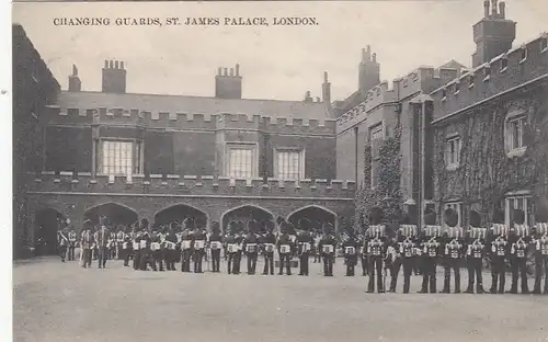 London, Changing Guards, St.James Palace ngl F9550