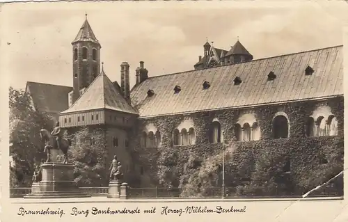 Braunschweig, Burg Dankwarderode mit Herzog-Wilhelm-Denkmal gl1939 G1883