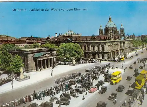 Berlin, Aufziehen der Wache vor dem Ehrenmal 1929 ngl F7022
