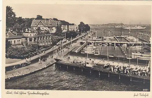 Kiel, das schöne Hindenburg-Ufer ngl F7458