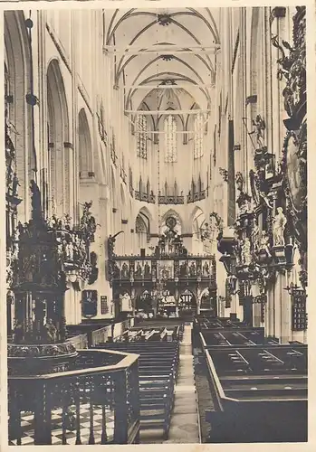 Lübeck, St.Marienkirche, Mittelschiff ngl F7991