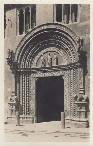 Perugia, Palazzo Comunale, Portale ngl F9205