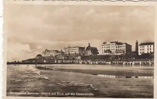 Nordseebad Borkum, Strand mit Blick auf die Kaiserstraße ngl F8884