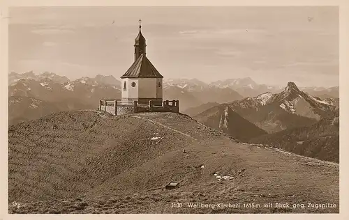 Wallberg-Kircherl mit Blick gegen Zugspitze ngl G0357