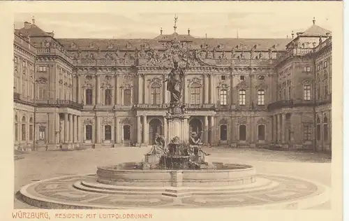 Würzburg, Residenz mit Luitpoldbrunnen ngl F9988