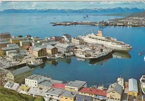 Norge, Hammerfest, Utsikt over Havna gl1982 G1333