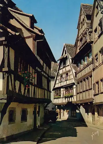 Strasbourg (Bas-Rhin), la Rue du Bain-aux-plantes ngl G0788