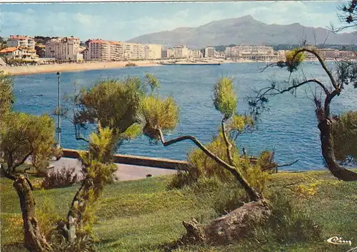 St-Jean-de-Luz (Pyrénées-Atlantiques) la plage et le boulevard Thiers ngl G0671