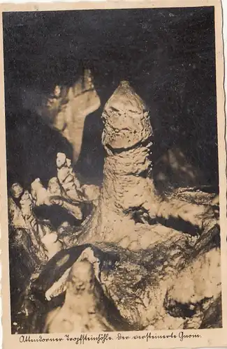 Attendorn, Tropfsteinhöhle, der versteinerte Gnom ngl G1203