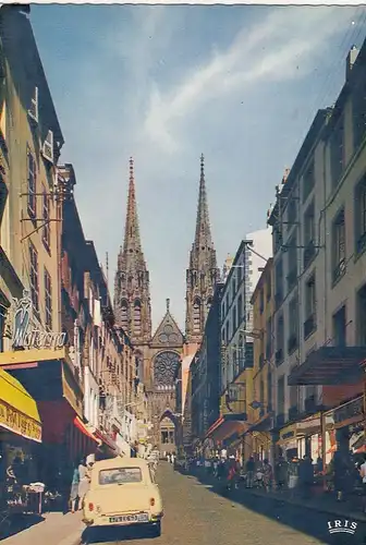 Clermont-Ferrand (P.-de-D.) Rue des Gras et la Cathédrale ngl G4649