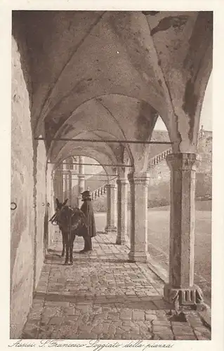 Assisi, S. Francesco, Unterer Platz, Arkaden ngl G0108