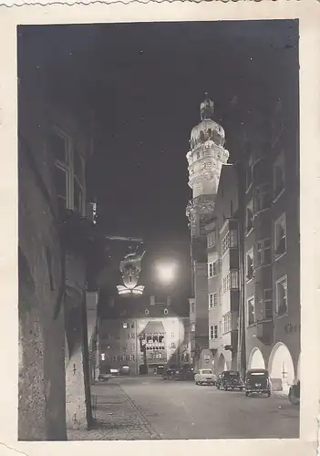 Innsbruck, Herzog Friedrichstrasse mit Goldenem Dachl bei Nacht gl1952 G5147