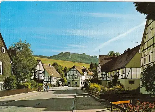 Elleringhausen, Hochsauerland, Straßenbild ngl G5114