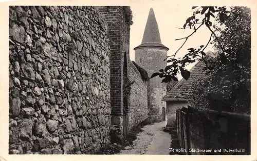 Templin Stadtmauer und Pulverturm glca.1940 169.225