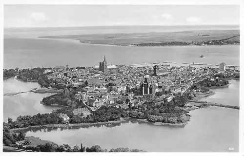 Stralsund Blick auf die Altstadt ngl 170.035