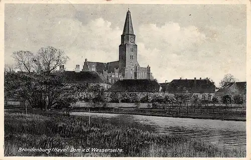 Brandenburg (Havel) Der Dom von der Wasserseite gl1936 168.679