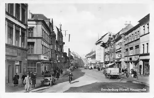 Brandenburg (Havel) Hauptstraße mit Kaufhaus gl1954 168.743