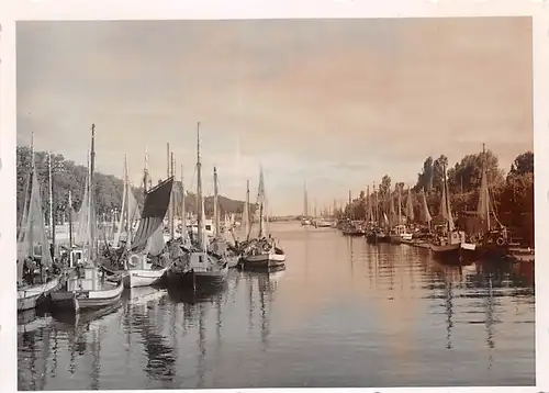 Warnemünde 10 kleine Fotos verschiedene Ansichten ngl 171.186