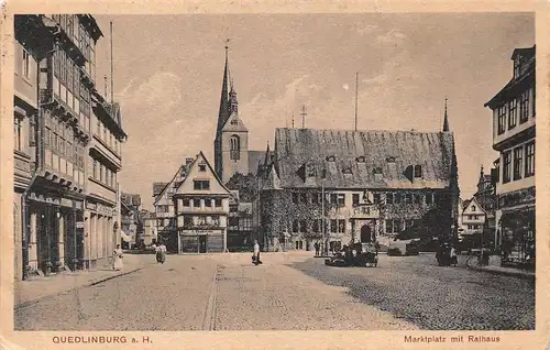 Quedlinburg a.H. Marktplatz mit Rathaus glca.1920 171.783