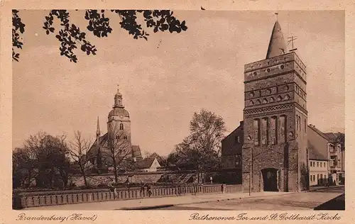 Brandenburg (Havel) Rathenower Tor und Kirche ngl 168.818