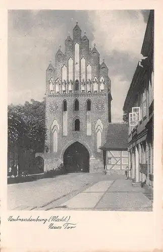 Neubrandenburg Neues Tor ngl 169.128