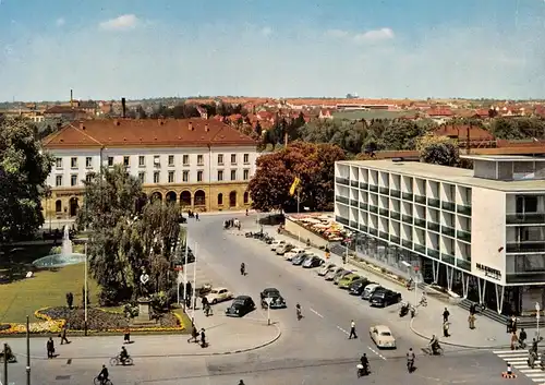 Reutlingen Listplatz mit Hauptbahnhof und Parkhotel ngl 170.956