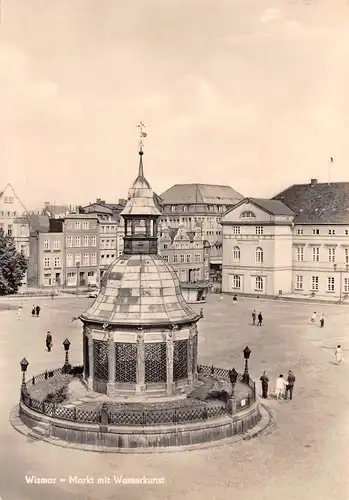 Wismar Markt mit Wasserkunst ngl 172.248