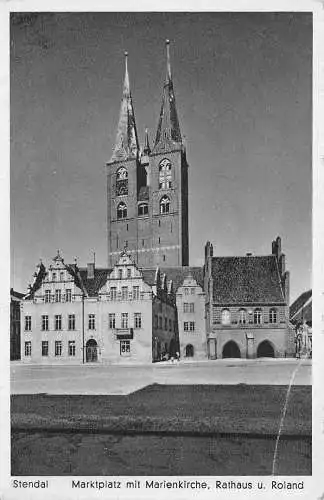Stendal Marktplatz mit Marienkirche, Rathaus ngl 173.277