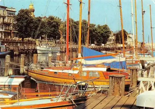 Rostock-Warnemünde Am Alten Strom gl1985 173-695