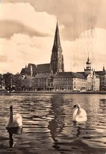 Schwerin Pfaffenteich mit Dom gl1958 173.970